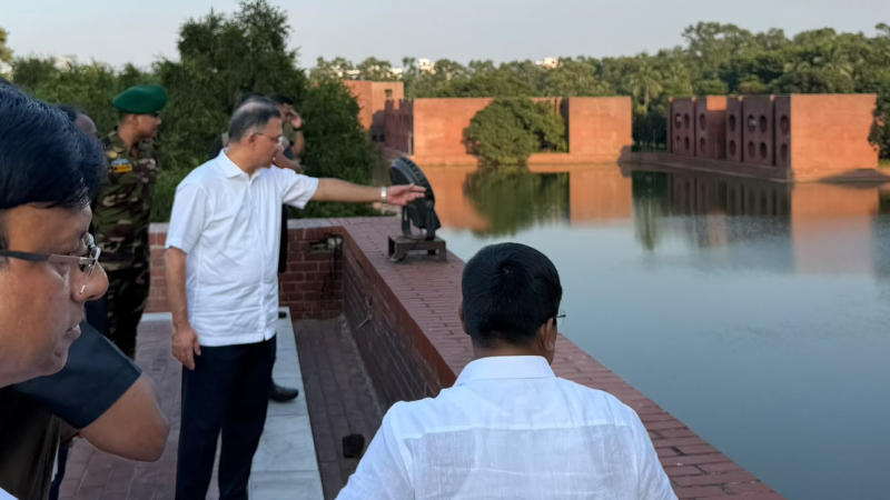 জাতীয় সংসদ ভবন প্রাঙ্গণ পরিদর্শন করলেন প্রধানমন্ত্রী, পরিচ্ছন্নত